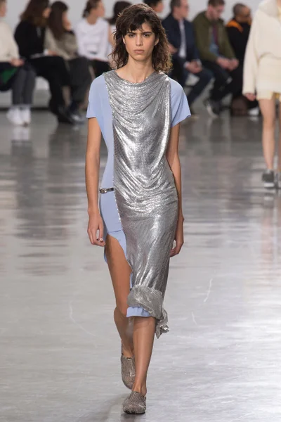 Look 23